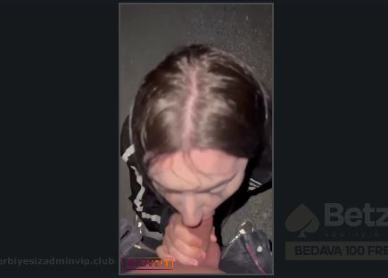 Motorcu kızın ağzına verip manzaraya karşı sikiyor